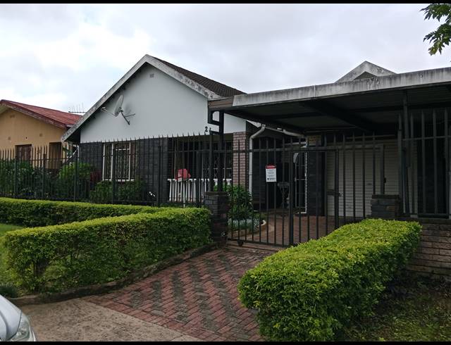 3 BEDROOM HOUSE FOR SALE IN NEWHOLME